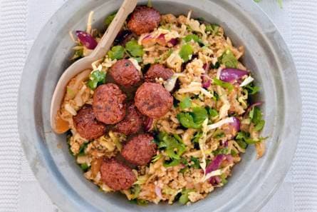 Kruidige couscous met balletjes