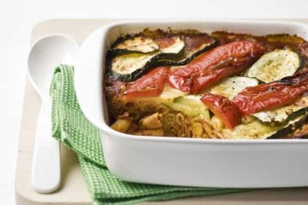 Ovenschotel van pasta en courgette
