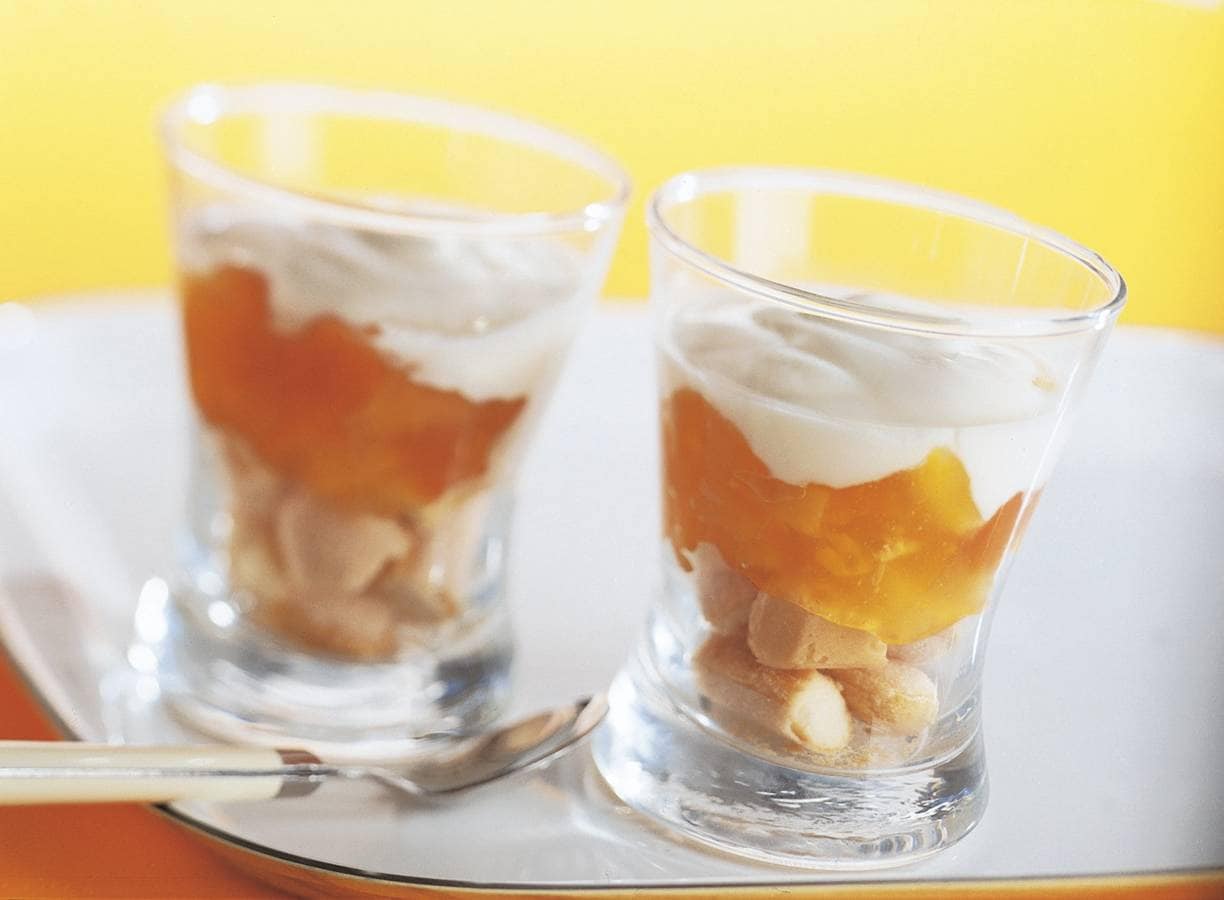 Laagjesdessert met lange vingers