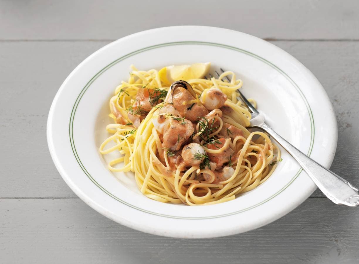Linguine met zeevruchten
