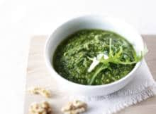 Weer eens wat anders: pesto van rucola. En ook nog 'ns zelf gemaakt!