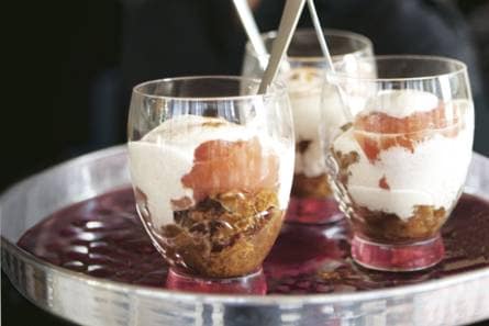 Trifle met kaneelkwark en peer