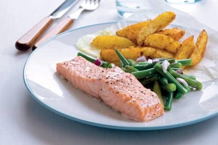 Zalmfilet en curryaardappel uit de oven