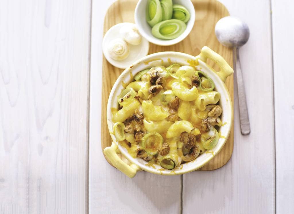 Ovenmacaroni met prei en kaassaus