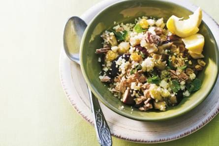 Siciliaanse couscous met aubergine en tonijn