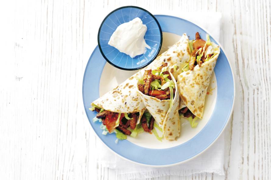 Wraps met ijsbergsla Recept Allerhande Albert Heijn
