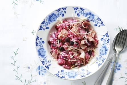Romige bietenrisotto met mortadella