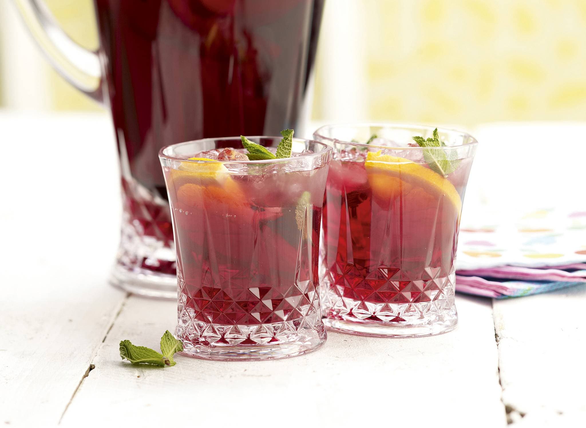 Sangria met ijsthee recept - Allerhande | Albert Heijn