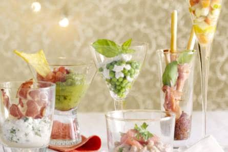 Soepstengels gewikkeld in parmaham