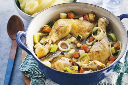 Pot-au-feu van kip met aardappelpuree