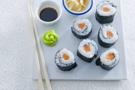 Zalmrol (nori maki)