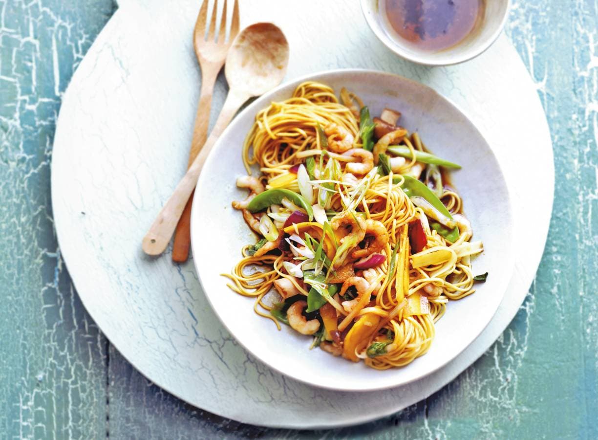 Chinese chow mein met garnalen