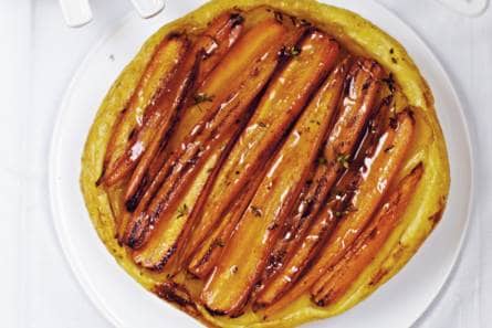 Rachel Khoo's tarte tatin met wortel