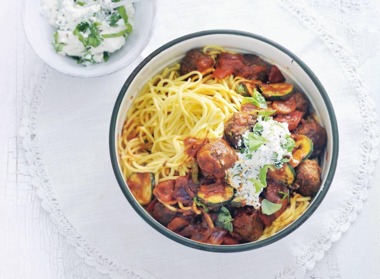 Supersnelle spaghetti met runderballetjes