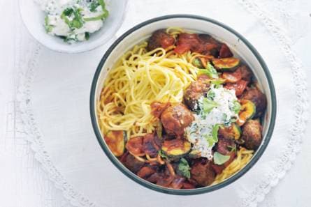 Supersnelle spaghetti met runderballetjes