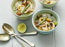 In een handomdraai een Aziatische maaltijdsoep op tafel. Lekker slank en vol bite.