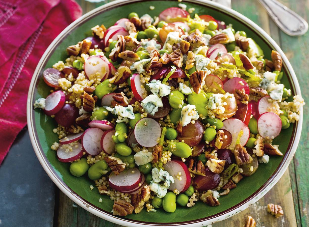 Quinoa met radijs, druiven en noten