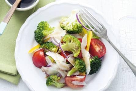 Tomatensalade met broccoli