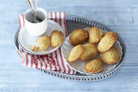 Madeleines met appel en kaneel