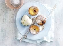 Hét perfecte toetje voor elke gelegenheid: cakejes met een hart van zacht fruit. 