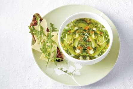 Heldere courgettesoep