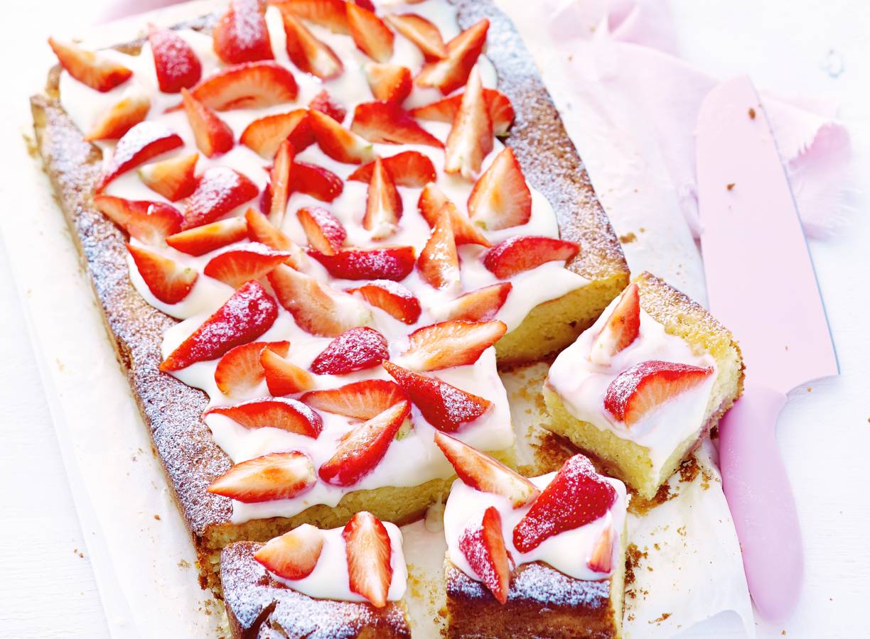 Aardbeienkwarkcake