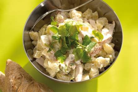 Aardappelsalade met gerookte kip