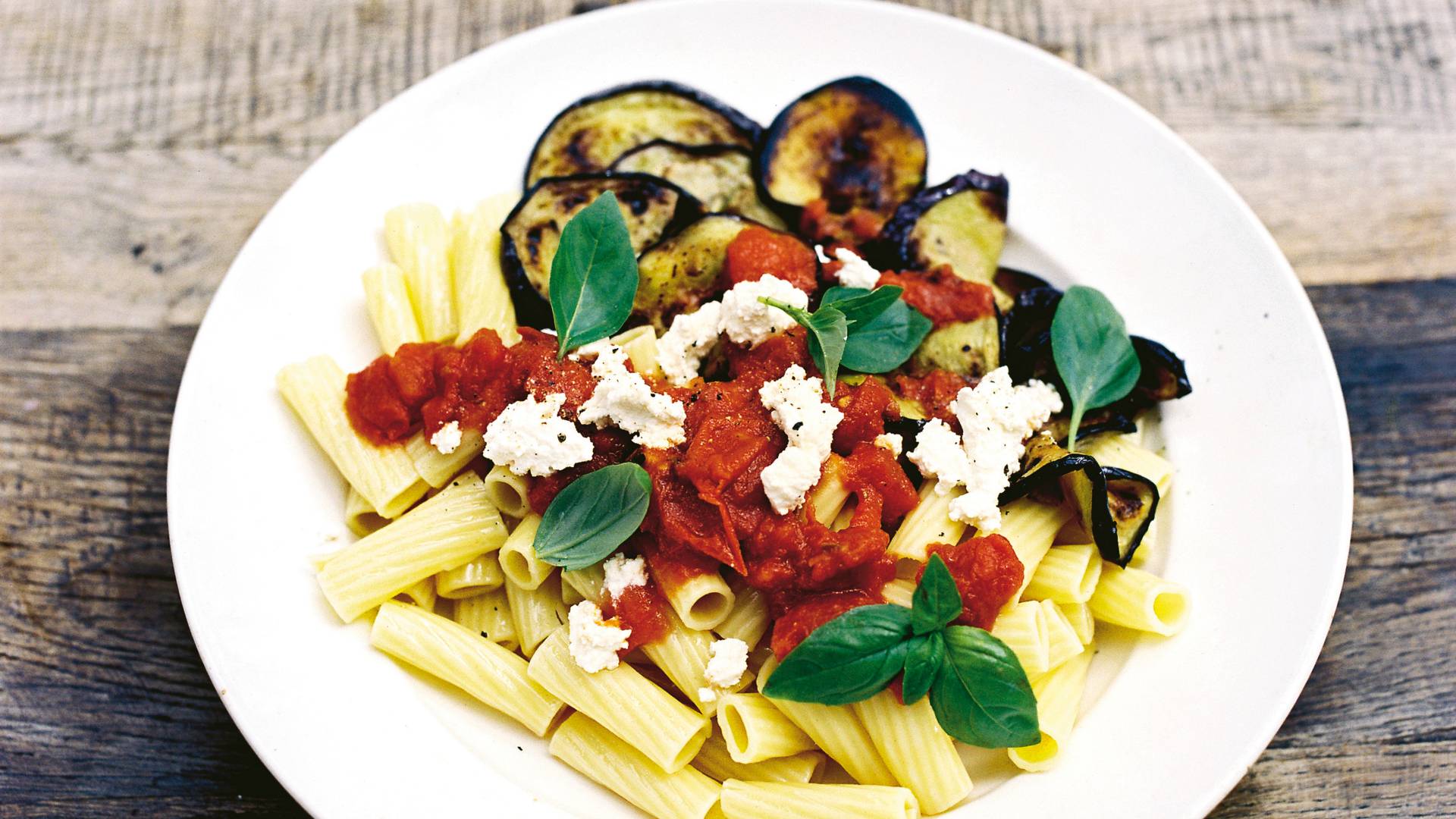 Pasta alla norma met ricotta recept Allerhande Albert Heijn