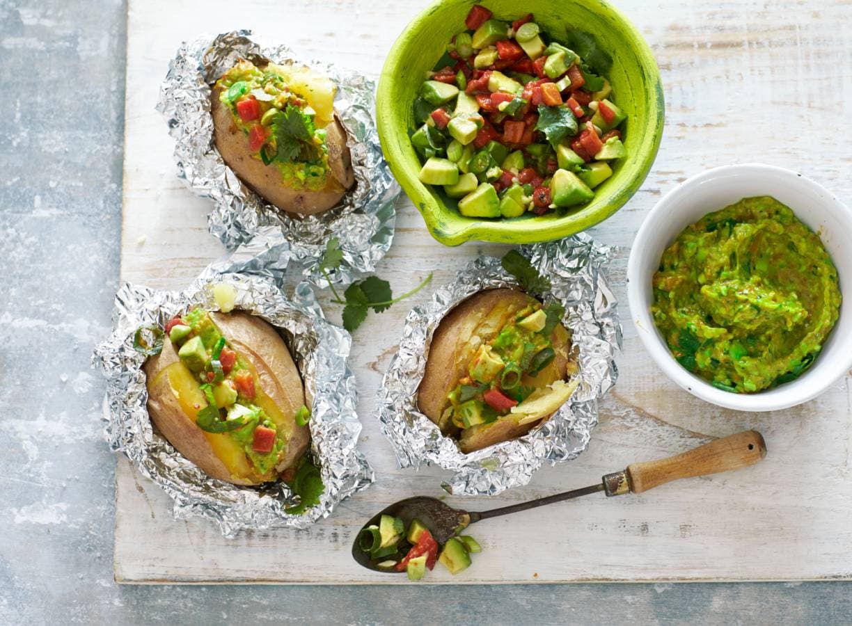 Guacamole met gepofte aardappel