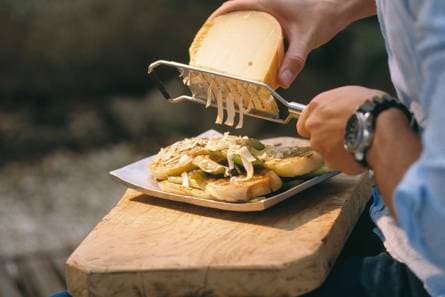 Gegrilde venkel met overjarige Hollandse kaas