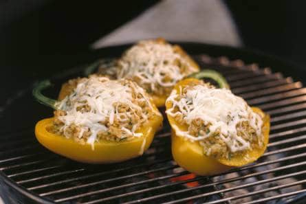 Gevulde paprika's met risotto en mozzarella
