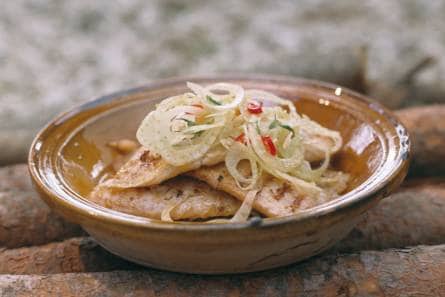 Tilapia met pittige venkelsalsa