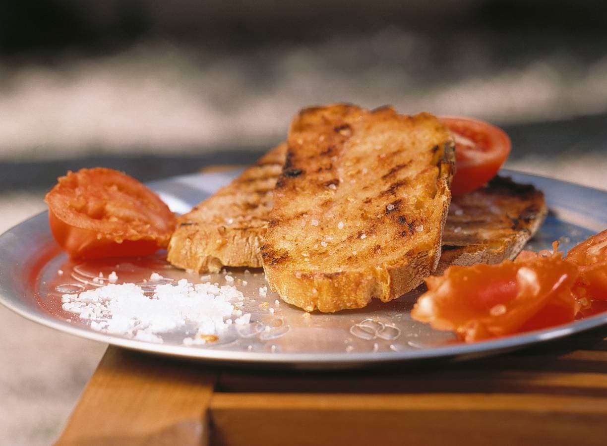 Spaans brood met tomaat en knoflook