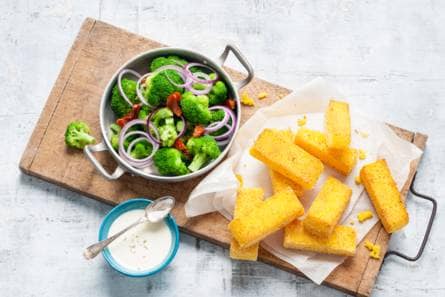Gebakken polentablokjes met Parmezaanse kaas