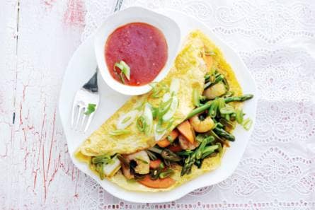 Omelet met snijbonen en garnalen
