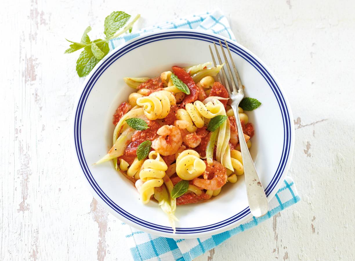 Pasta met tomaat, venkel & garnalen