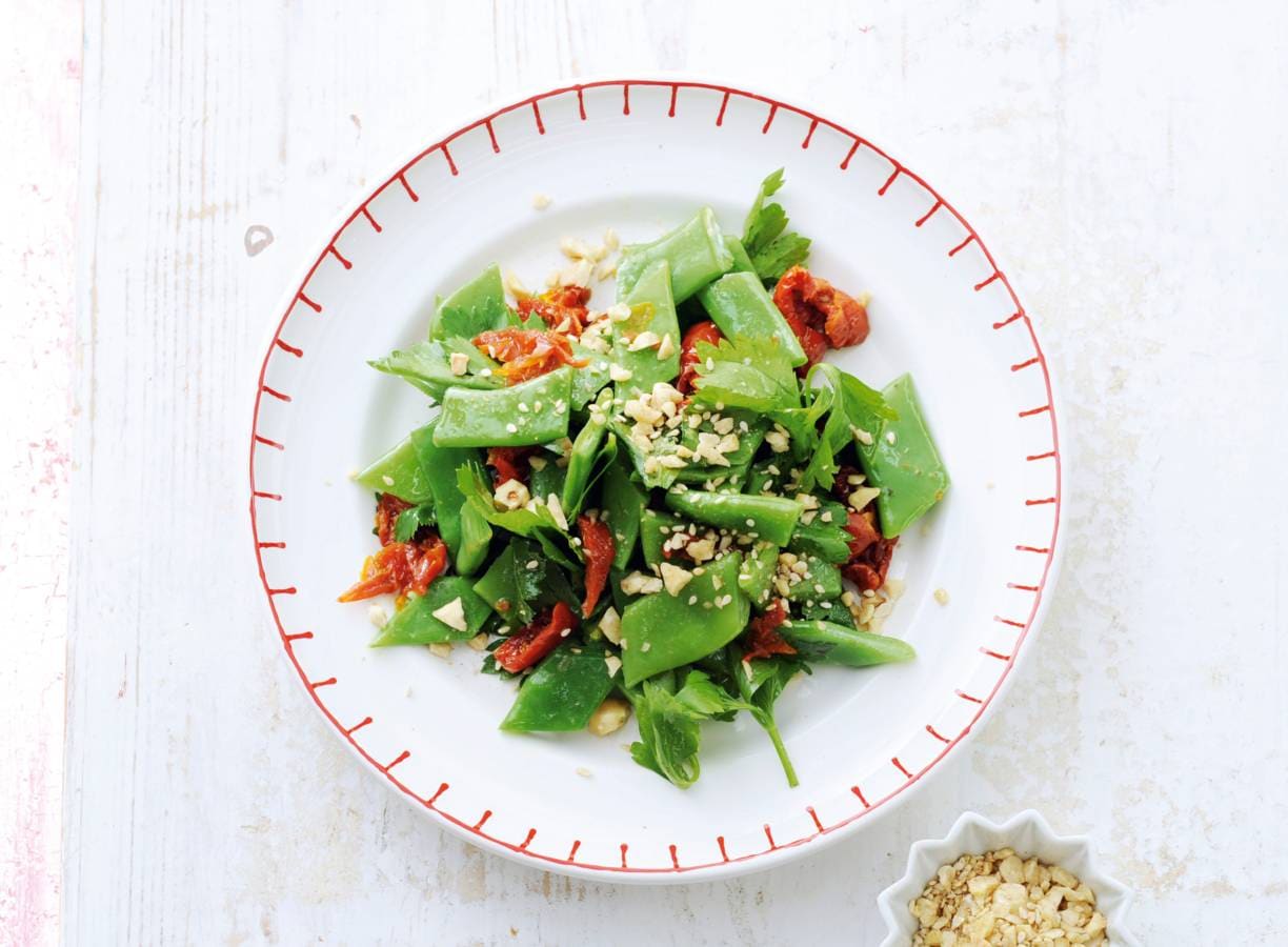 Snijbonensalade met hazelnoten
