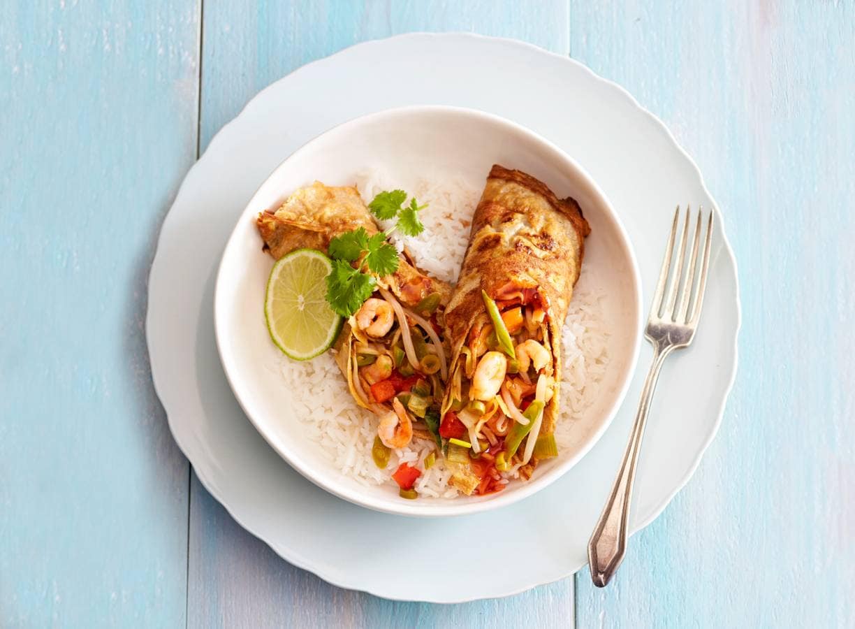 Omelet met zoetzure saus