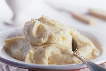 Aligot (aardappel-kaaspuree)