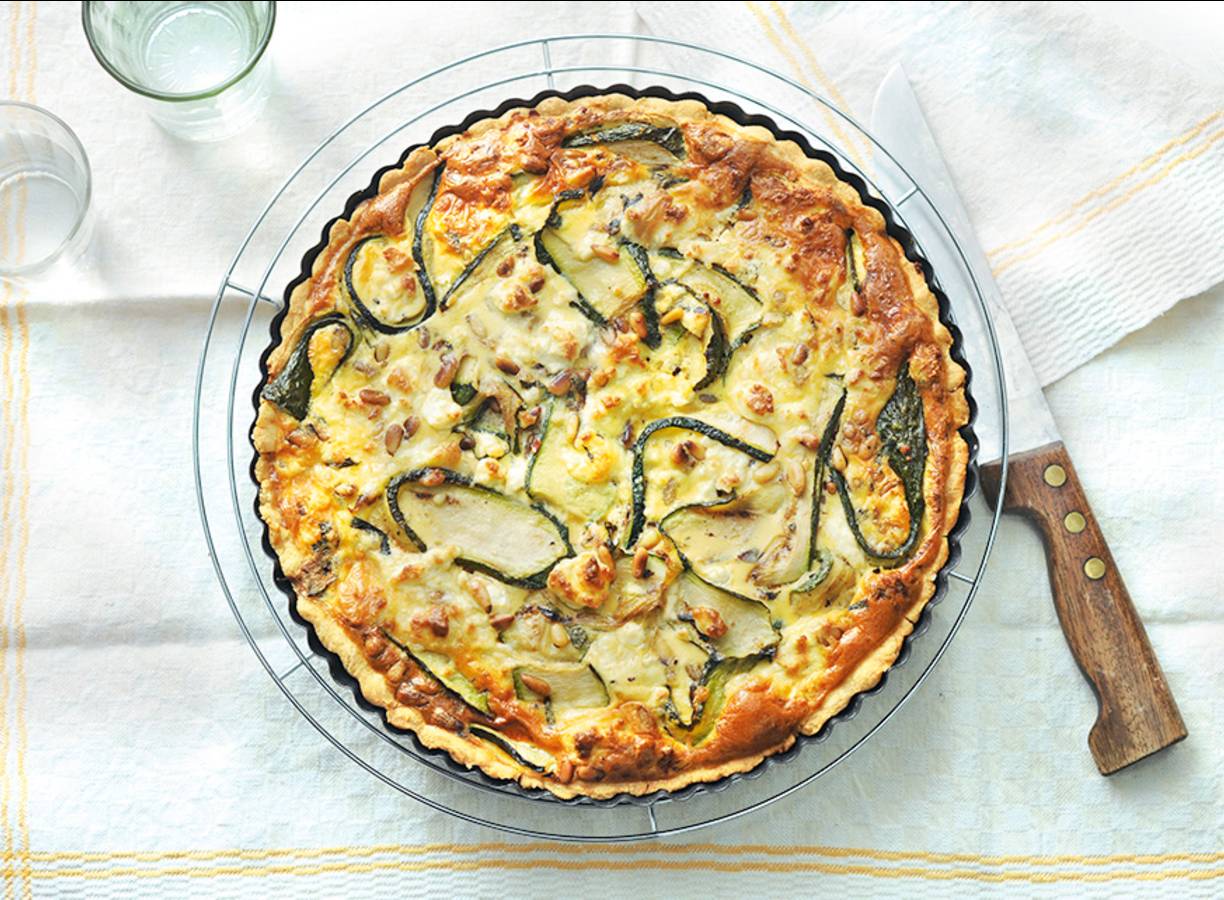 Courgette-geitenkaasquiche met munt