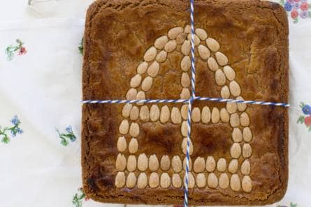 Gevulde speculaas met amandelmijter