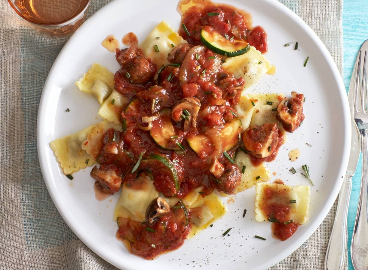Ravioli met basilicumsaus