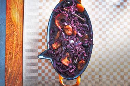 Rodekool met tutti frutti