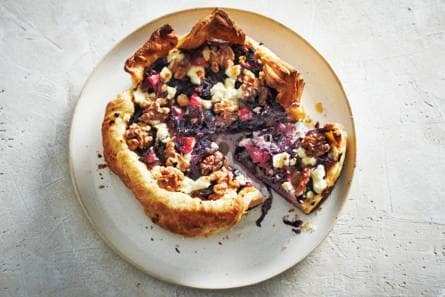 Rodekooltaart met geitenkaas