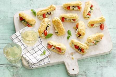 Hartige mini-eclairs met ricotta en basilicum