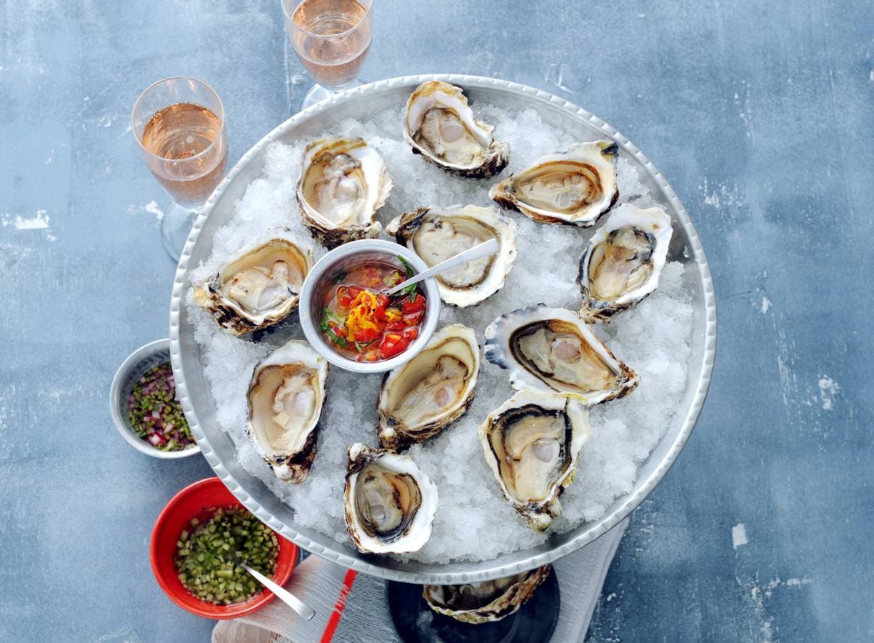 Oesters met 3 dips maken