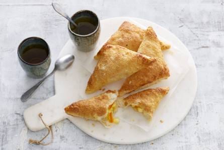 Appelflappen met sinaasappelmarmelade