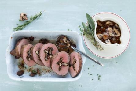 Gevulde rosbief met kastanjechampignons