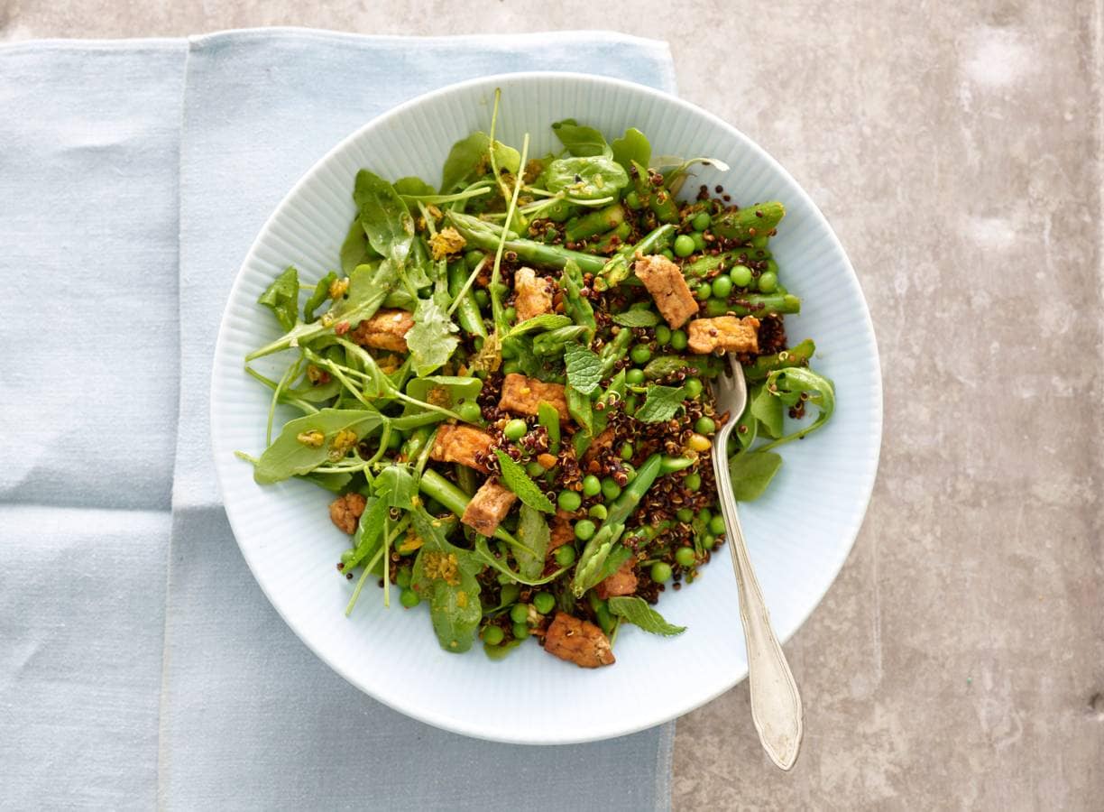 Quinoa Met Groene Asperges En Tofu Recept Allerhande Albert Heijn