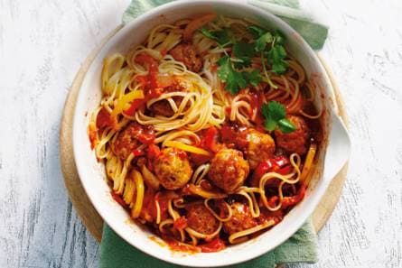Linguine met kipgehaktballetjes